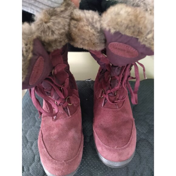 Women's Lands End Renata Suede Mid Calf Snow Boots Lace Up  Cranberry. 7.5 - Picture 2 of 6